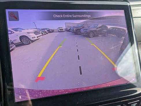 Used 2024 Jeep Grand Cherokee Limited image 19