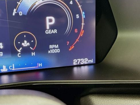 Used 2024 Chevrolet Colorado LT w/ LT Convenience Package image 15