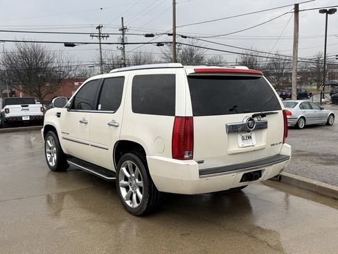 Used 2008 Cadillac Escalade AWD image 8