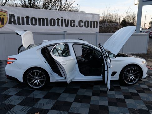 Used 2023 Genesis G70 2.0T image 60