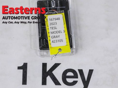 Used 2023 Tesla Model 3 Standard Range image 9