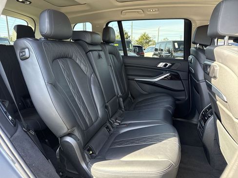 Used 2023 BMW X7 xDrive40i image 23
