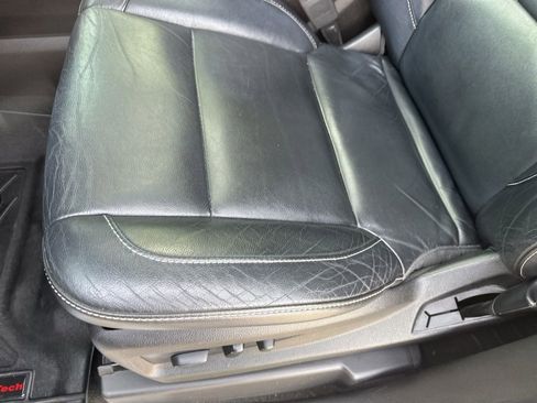 Used 2017 Chevrolet Tahoe LT w/ LT Signature Package image 5