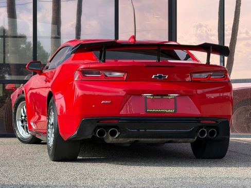 Used 2017 Chevrolet Camaro SS RWD image 8