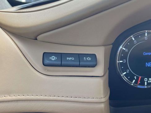 Used 2017 Cadillac Escalade Platinum AWD/4WD image 29
