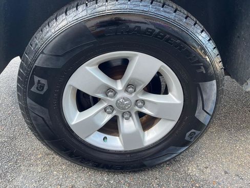 Used 2016 RAM 1500 Express AWD/4WD image 7