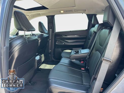 Used 2025 INFINITI QX60 Sensory w/ Cargo Package AWD/4WD image 14