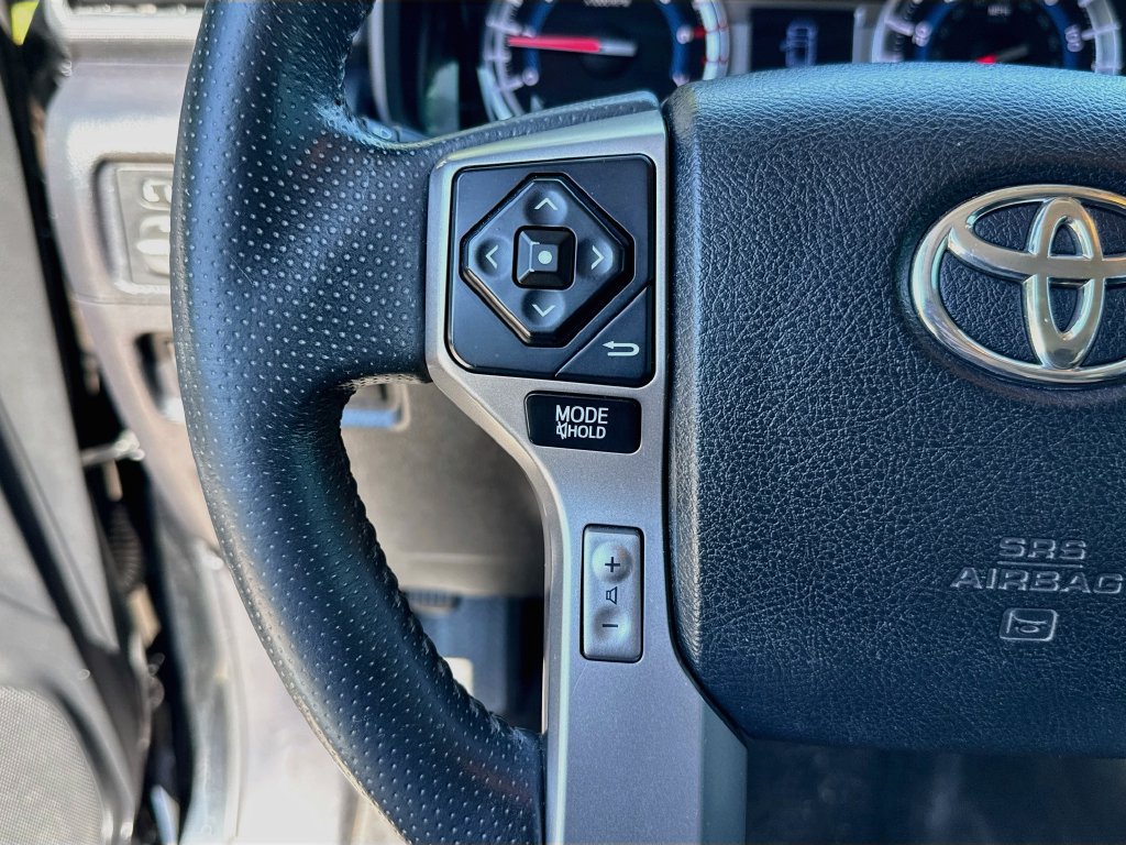Used 2018 Toyota 4Runner Limited AWD/4WD image 37