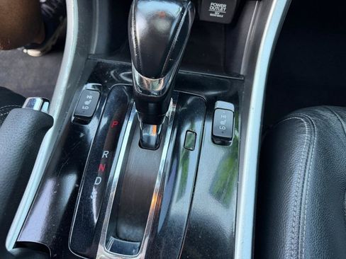 Used 2016 Honda Accord EX-L image 44