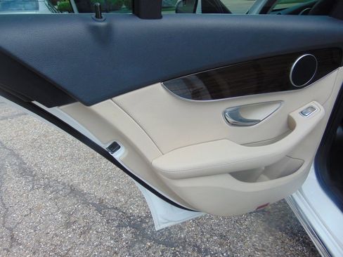 Used 2016 Mercedes-Benz C 300 4MATIC Sedan image 23