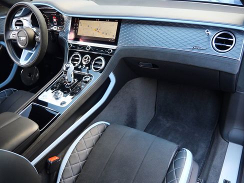 Used 2024 Bentley Continental GT Speed image 27
