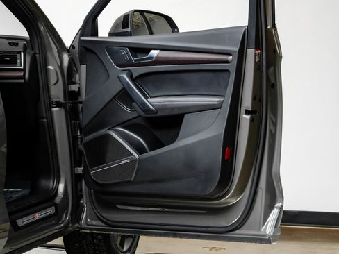 Used 2023 Audi Q5 2.0T Premium Plus image 47