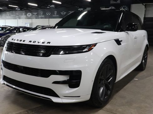 Used 2024 Land Rover Range Rover Sport Dynamic SE AWD/4WD image 1