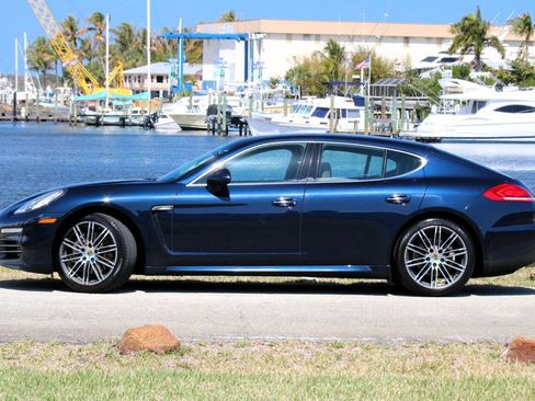Used 2016 Porsche Panamera 4S w/ Premium Package Plus image 6