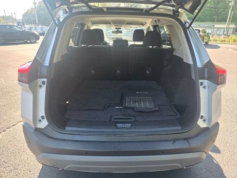 Used 2023 Nissan Rogue SV AWD/4WD image 14