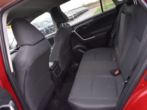 Used 2023 Toyota RAV4 LE FWD image 17