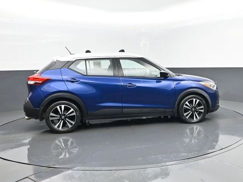 Used 2020 Nissan Kicks SV w/ Exterior Package FWD image 4