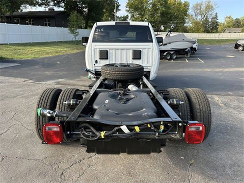 New 2026 RAM 3500 Tradesman image 7