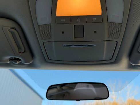 Used 2011 Suzuki Kizashi S image 25