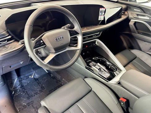 New 2025 Audi Q5 Premium Plus image 9