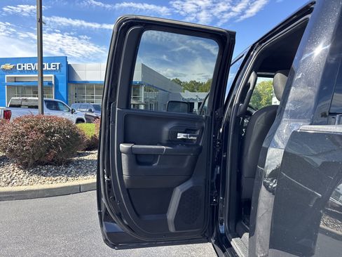 Used 2022 RAM 1500 Classic Warlock image 27