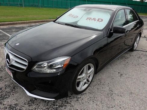 Used 2014 Mercedes-Benz E 350 Sedan image 3