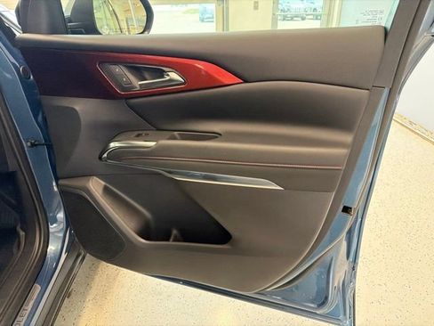 Used 2025 Chevrolet Traverse Z71 w/ LPO, Floor Liner Package AWD/4WD image 44