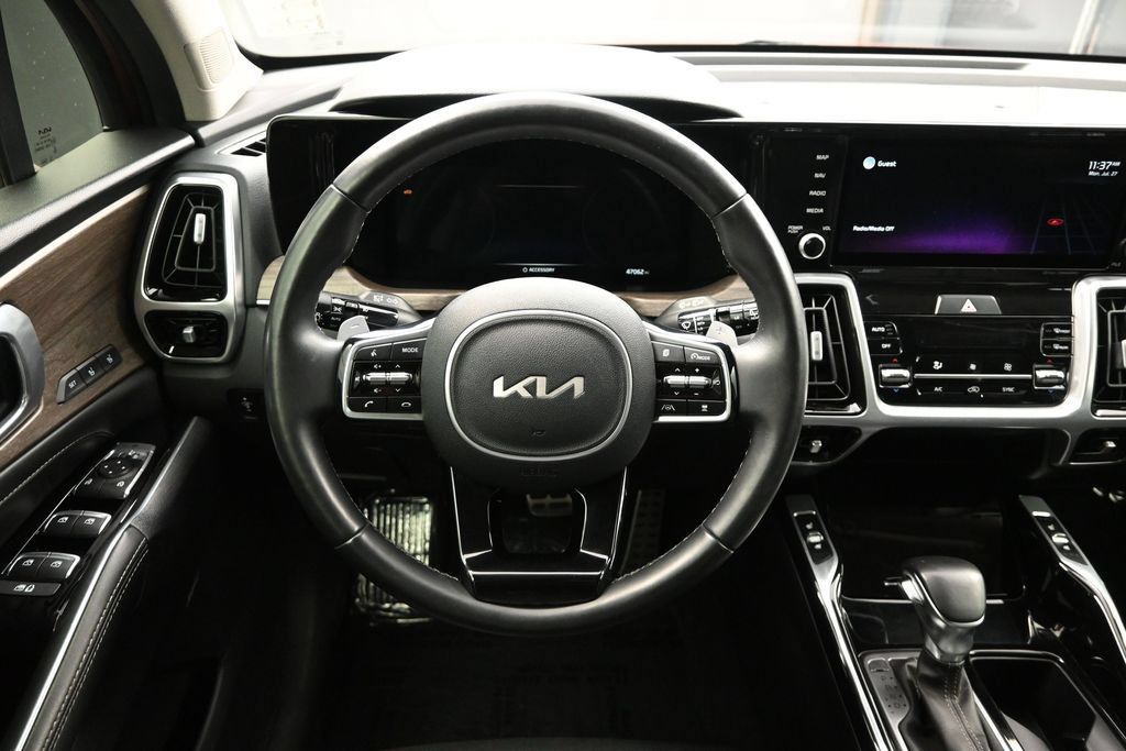 Used 2022 Kia Sorento SX Prestige AWD/4WD image 20
