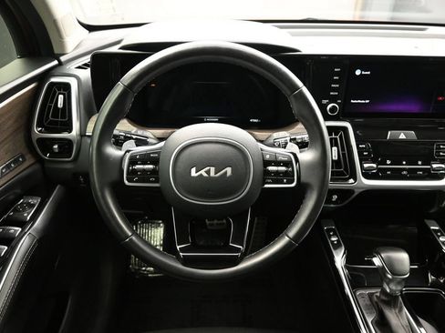 Used 2022 Kia Sorento SX Prestige AWD/4WD image 20