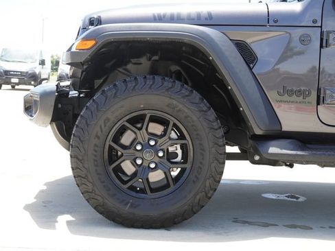 Used 2024 Jeep Wrangler Unlimited Sport AWD/4WD image 5