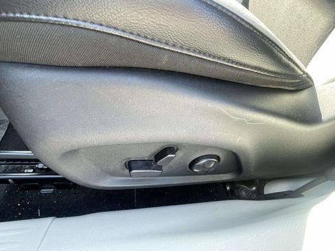 Used 2018 Jeep Compass Latitude w/ Popular Equipment Group image 15