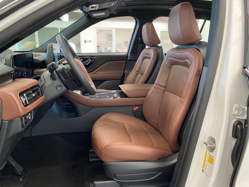 New 2026 Lincoln Aviator Reserve AWD/4WD image 17