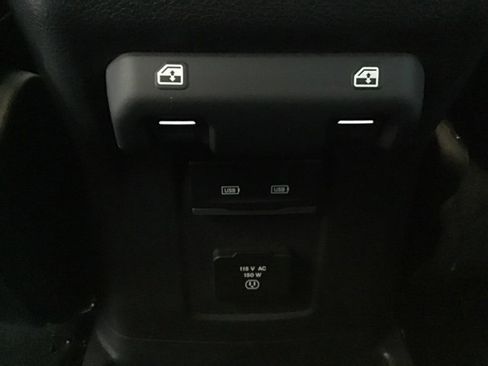 Used 2021 Jeep Wrangler Unlimited Sahara image 46