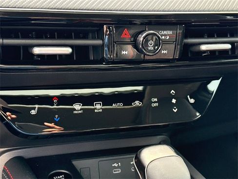 New 2026 Nissan Kicks SR w/ SR Premium Package image 27