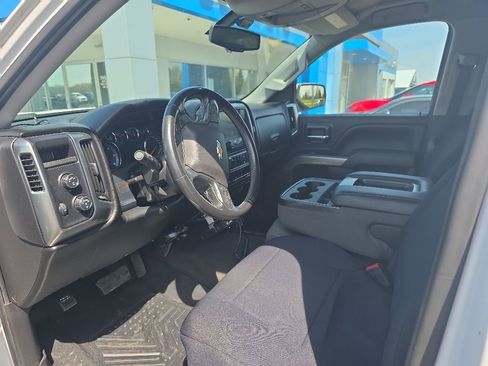 Used 2018 Chevrolet Silverado 1500 LT w/ All Star Edition AWD/4WD image 7