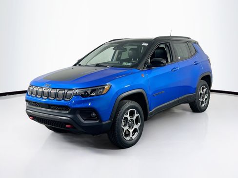 Used 2022 Jeep Compass Trailhawk w/ Sun and Sound Group AWD/4WD image 1