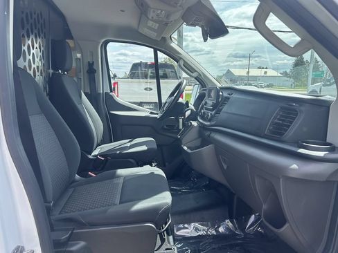 Certified 2025 Ford Transit 250 Low Roof w/ Exterior Upgrade Package RWD image 19