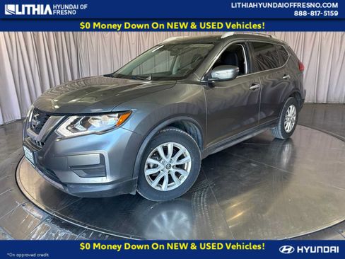 Used 2017 Nissan Rogue SV FWD image 1