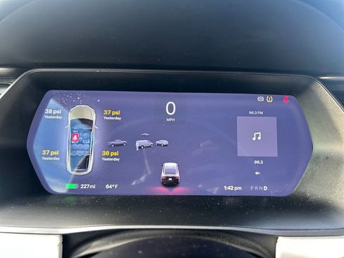 Used 2019 Tesla Model X Long Range image 19