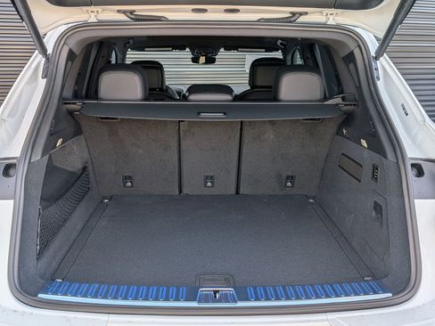 New 2026 Porsche Cayenne S image 24