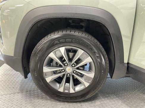 Used 2025 Chevrolet Equinox LT w/ Convenience Package II AWD/4WD image 10