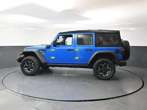 Used 2021 Jeep Wrangler Unlimited Rubicon 4xe w/ Cold Weather Group AWD/4WD image 11