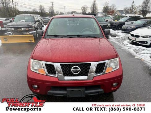 Used 2014 Nissan Frontier SV w/ SV Value Truck Package image 4