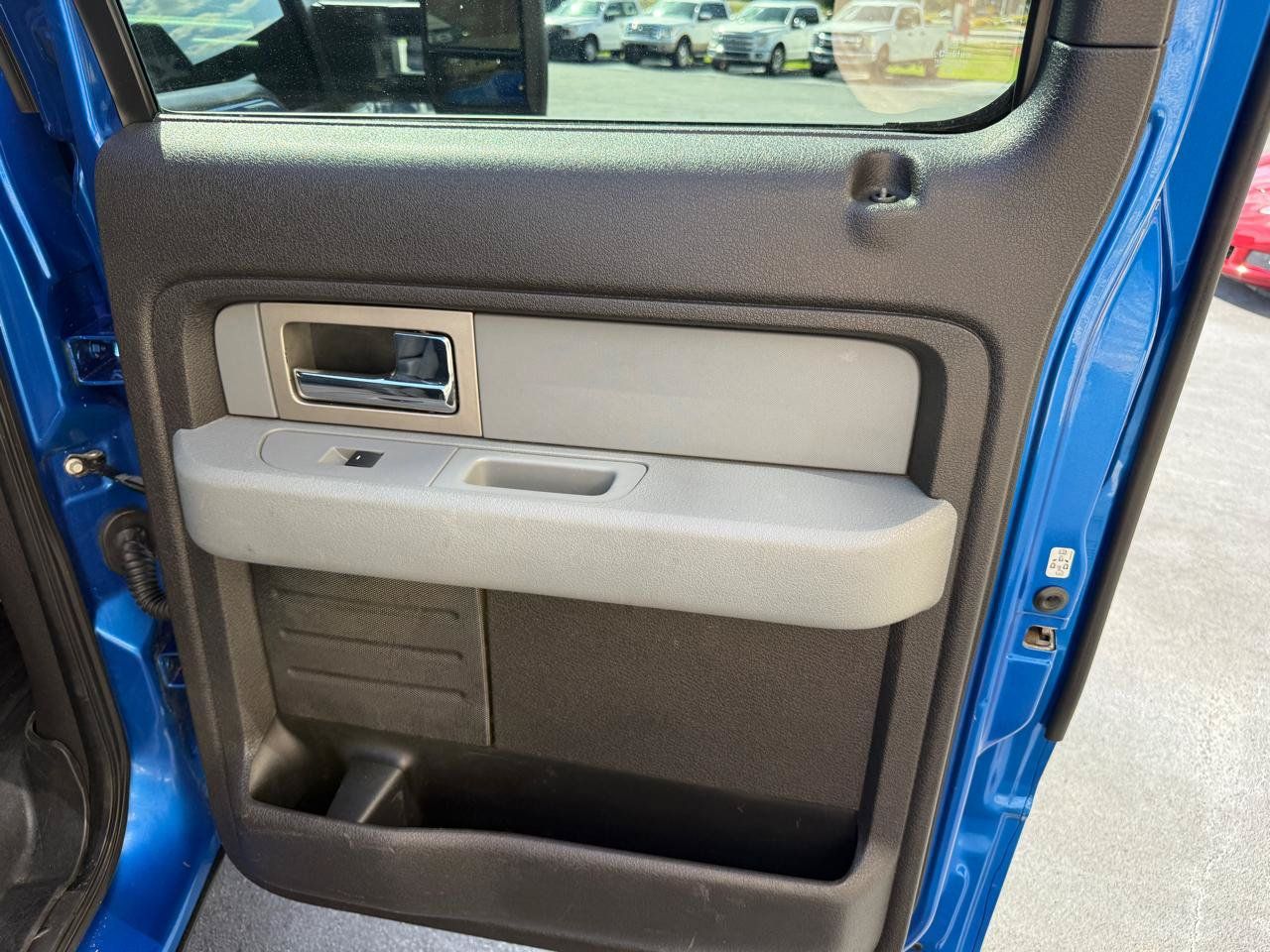 Used 2011 Ford F150 XLT w/ XLT Chrome Pkg RWD image 14