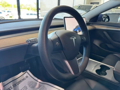 Used 2022 Tesla Model 3 Long Range AWD/4WD image 21