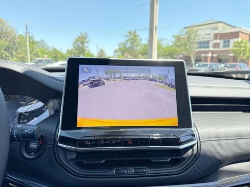 New 2026 Jeep Compass Latitude AWD/4WD image 21