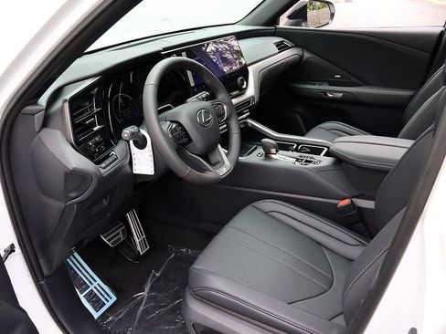 New 2026 Lexus TX 500h AWD image 14
