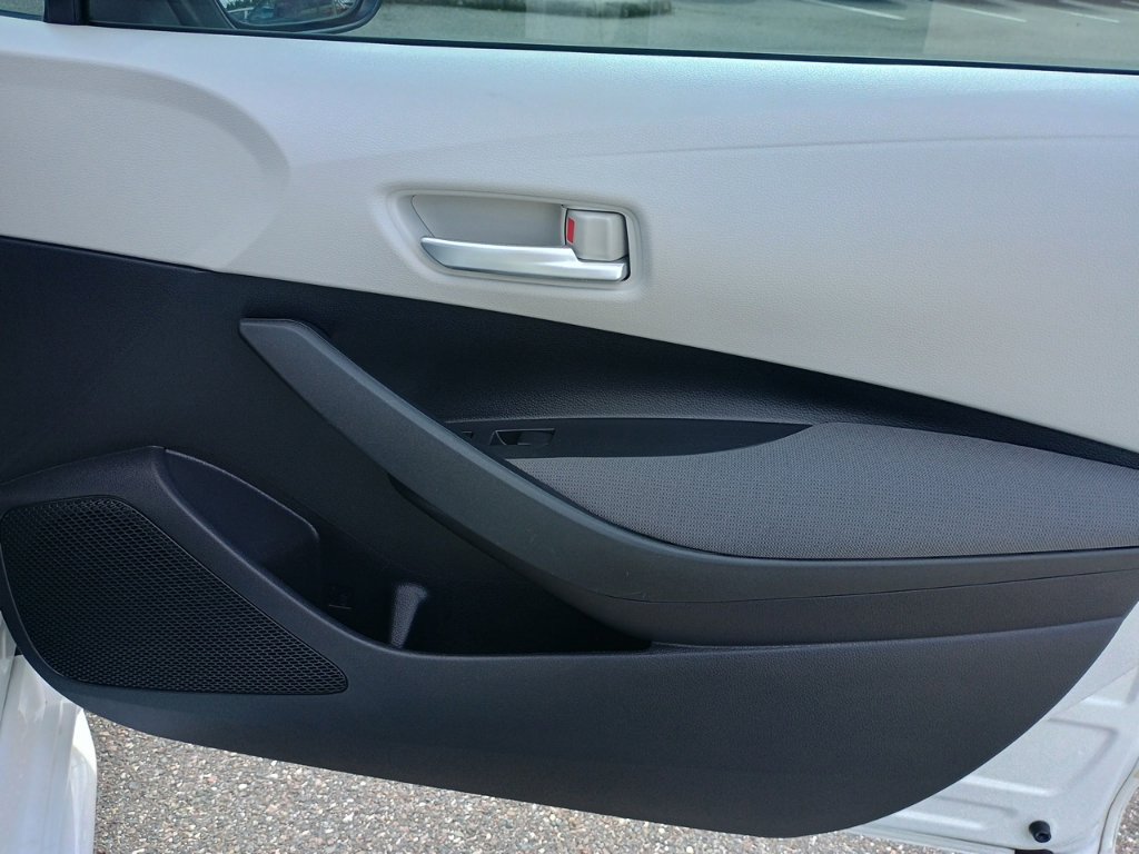 Used 2020 Toyota Corolla L FWD image 21