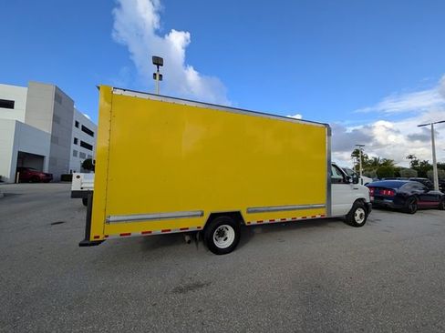 Used 2023 Ford E-350 and Econoline 350 Super Duty w/ Driver's Safety Package image 13