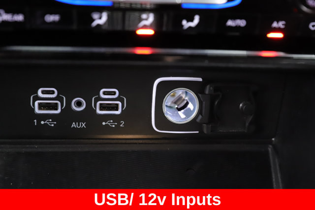 Used 2025 Jeep Grand Cherokee Altitude AWD/4WD image 22